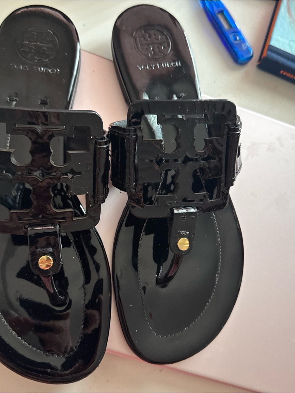 Tory Burch Black Patent Miller Sandals sz 9  RARE square emblem
